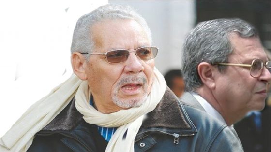 الرئيس الجزائري “يلم شمل” جنرالات العشرية السوداء